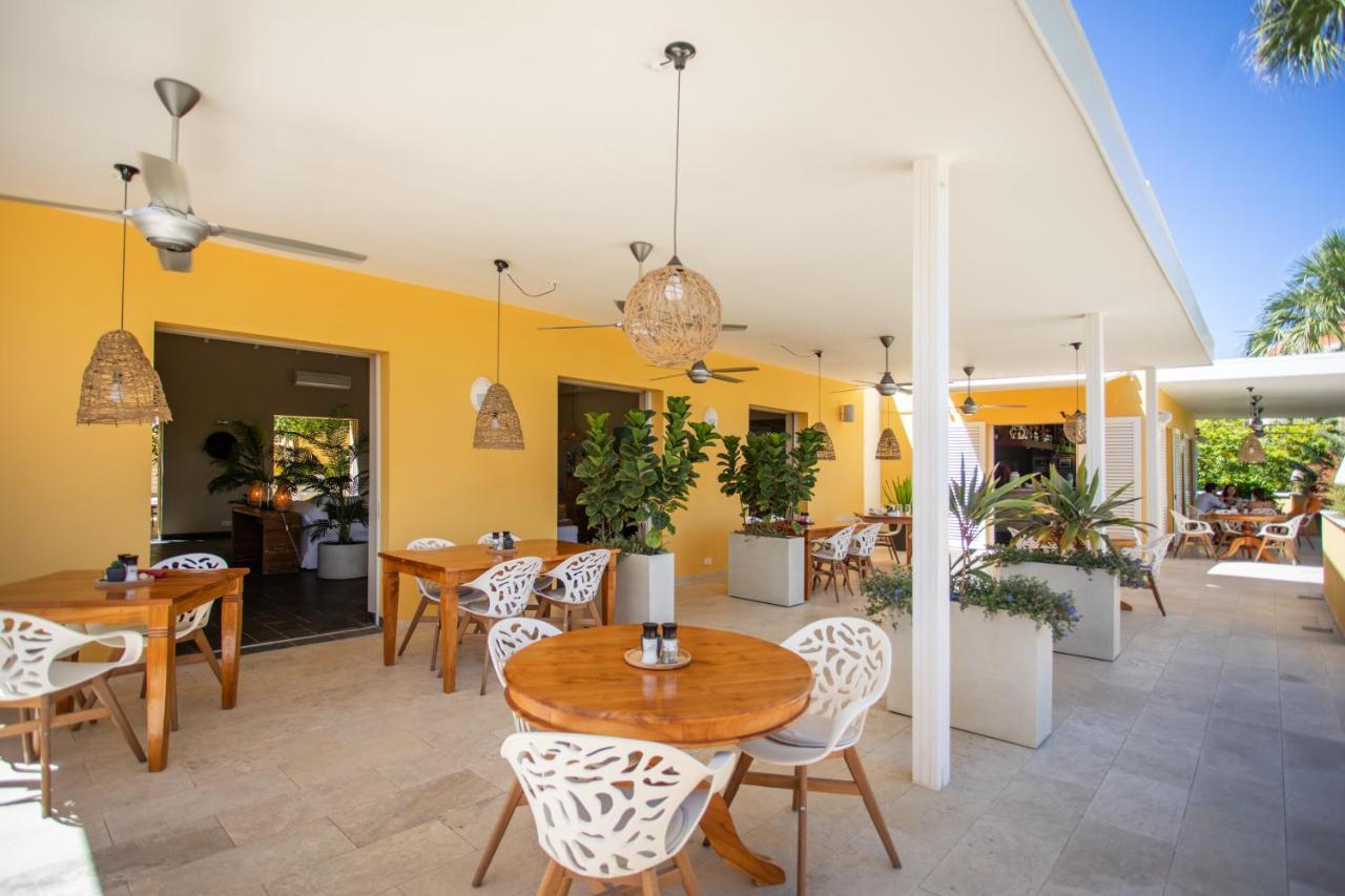 Blue Bay Beach Apartments Exterior photo